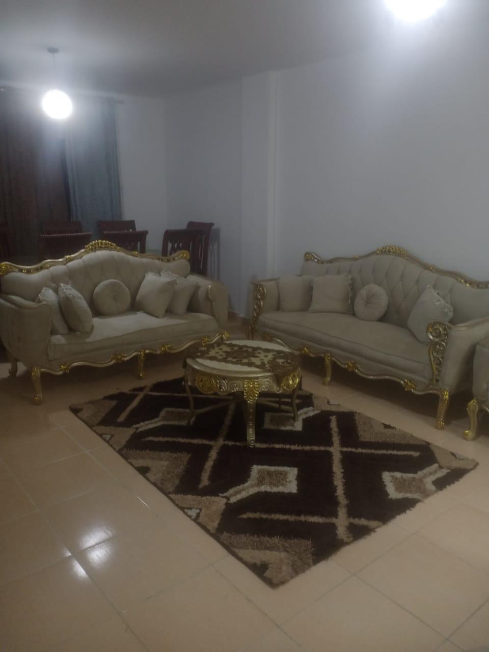 شقة للايجار المفروش بمدينتي 130 متر في B6